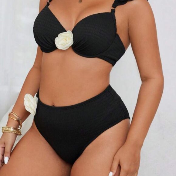 Elegant Foral Bikini 2pcs - Size 2X - Picture 6 of 6